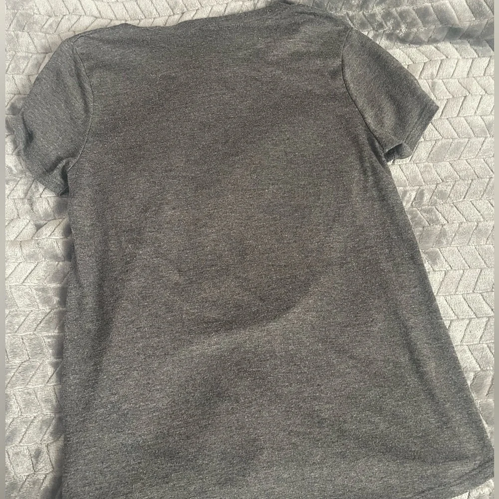 Modern Lux Charcoal Tee - Picture 3 of 3